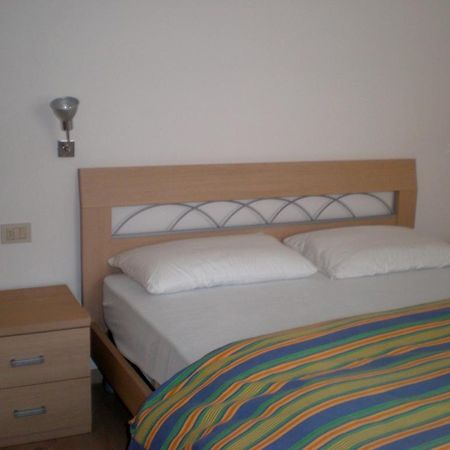 Anna Apartment Pozza di Fassa Luaran gambar